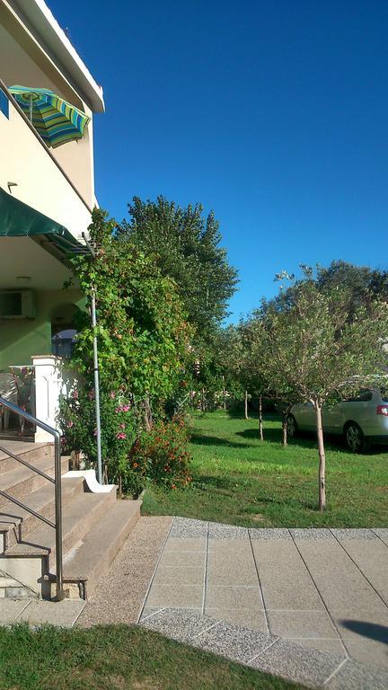 Apartments Vlasici Exterior photo